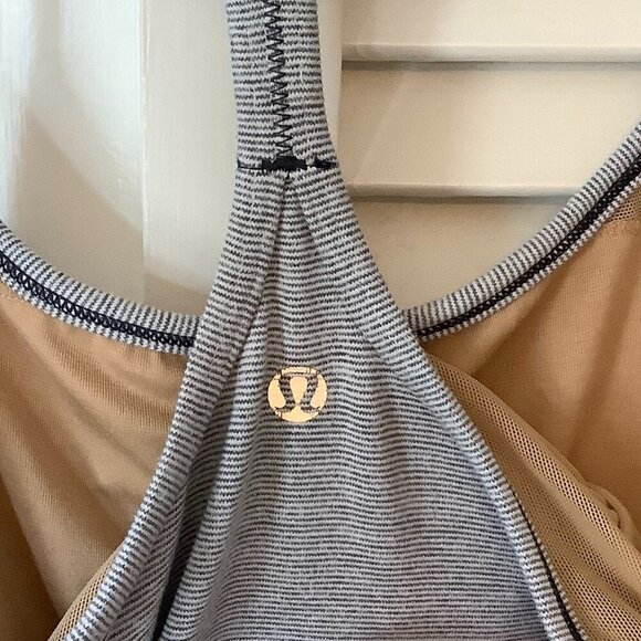 Lululemon women's racerback tank top 8 'Power Y' striped athletic grey - Picture 5 of 6